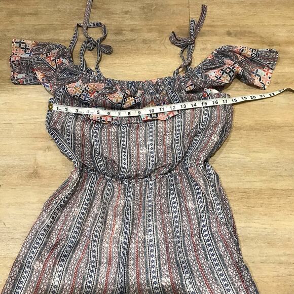 Francesca's Collections Miami Romper - Size Small - Picture 4 of 8